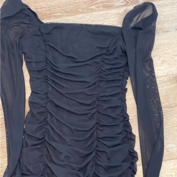 Mesh Ruched Mini - Picture 3 of 5